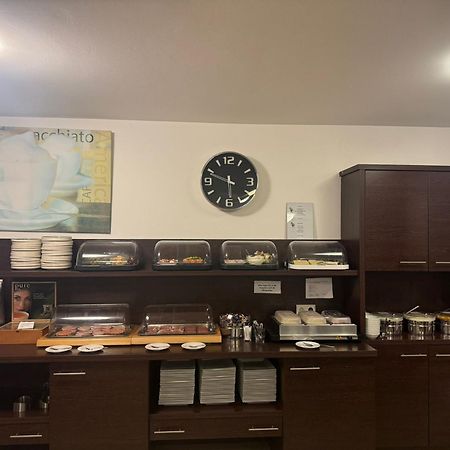 Iq-Hotel Ланґенау Екстер'єр фото